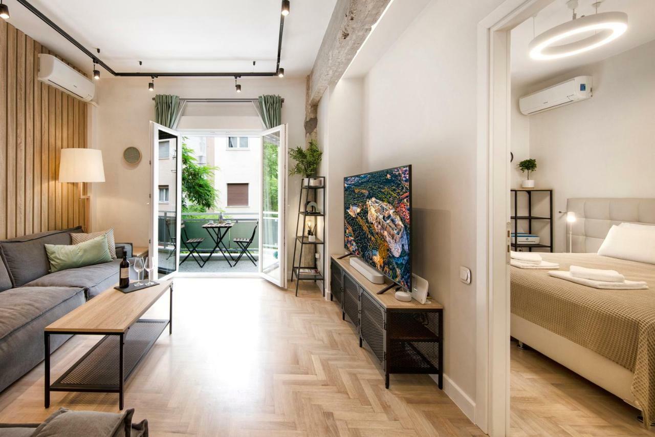 Stunning Αpartment Ιn Τhe Heart Athens. Apartment Ngoại thất bức ảnh