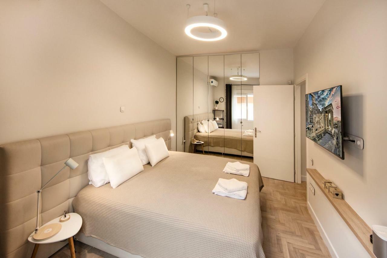 Stunning Αpartment Ιn Τhe Heart Athens. Apartment Ngoại thất bức ảnh